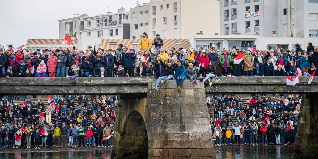 Follow the Vendée Globe finishes