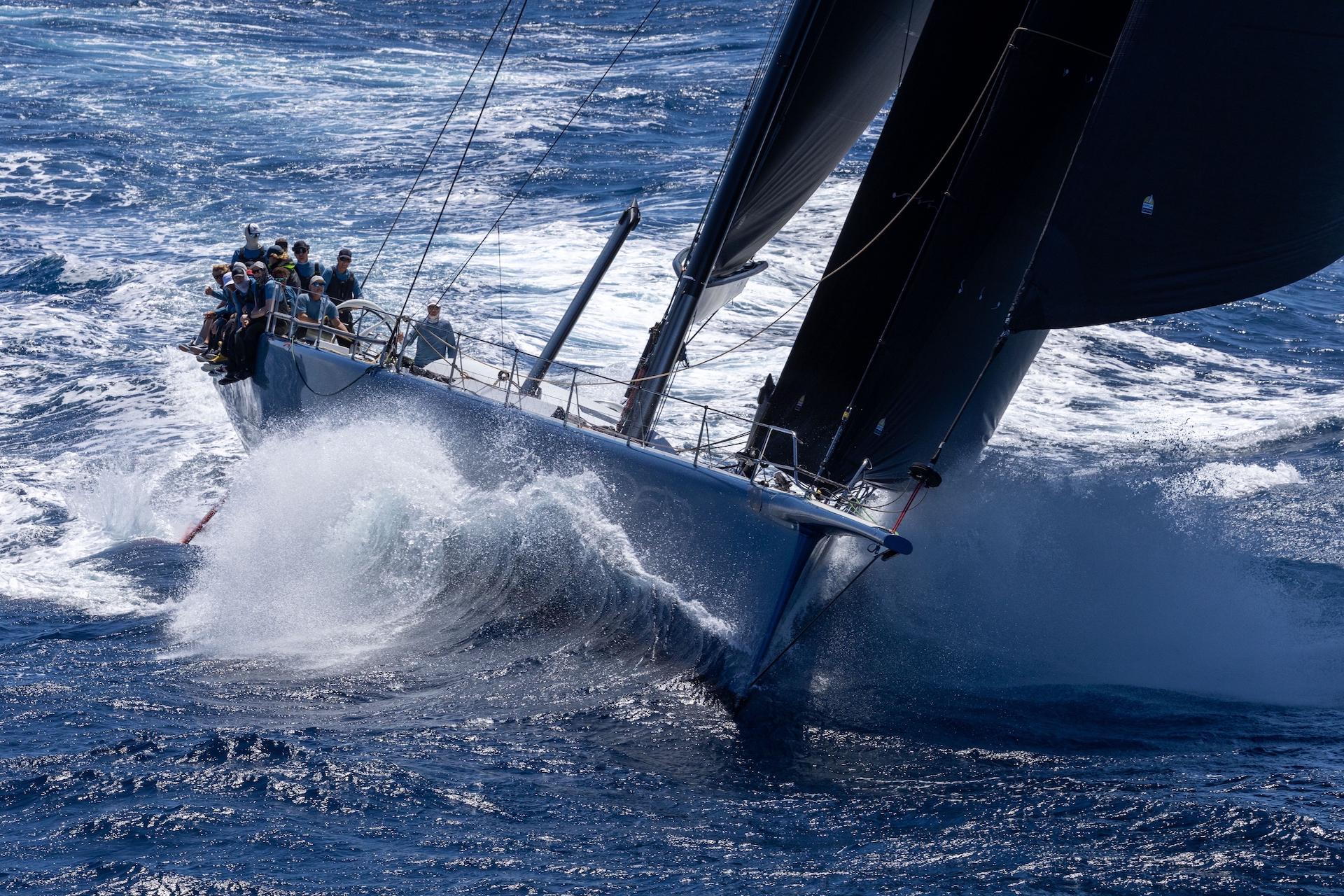  Can a maxi yacht achieve the Rolex Fastnet Race triple