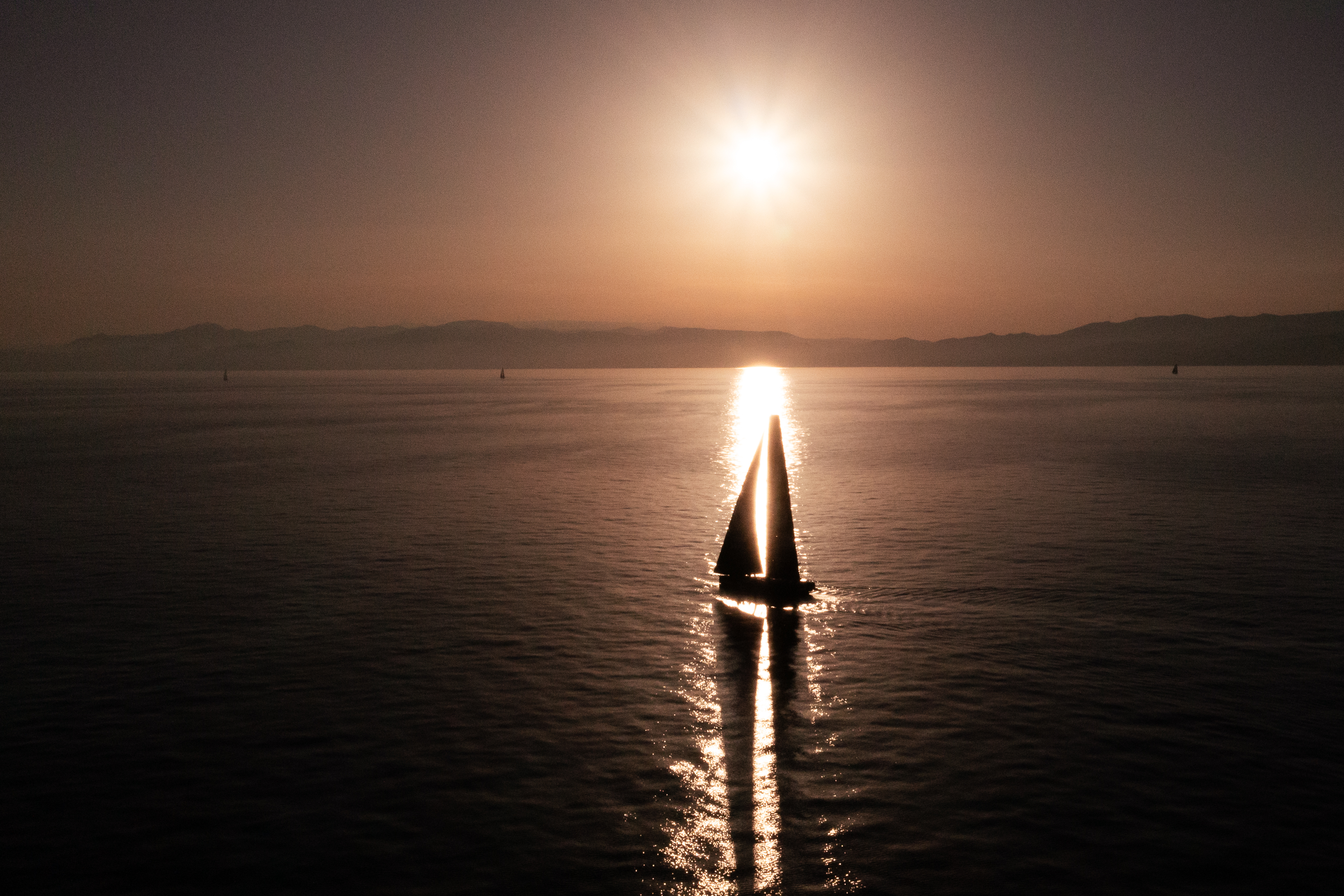 Ocean Race fleet makes slow progress under a Blood Moon eclipse