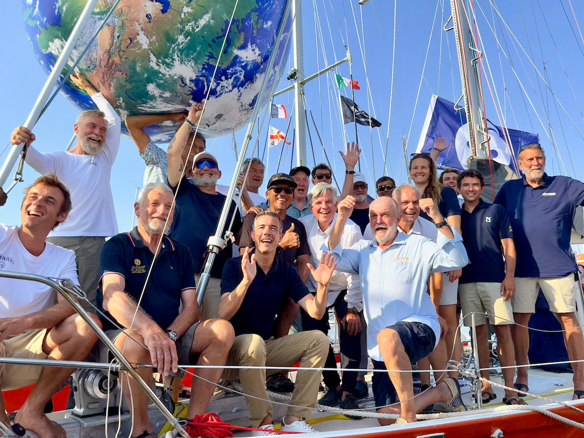2026 McIntyre Golden Globe Arrives in Les Sables-d’Olonne