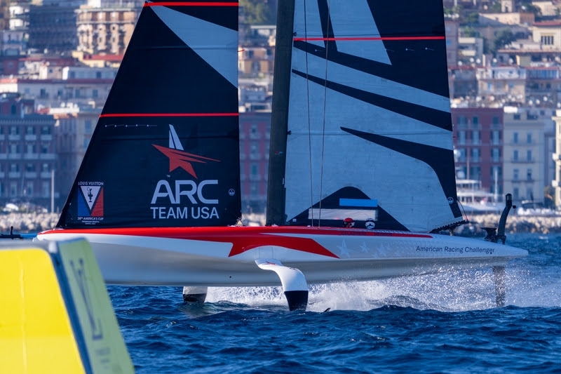  ARC USA score first but Luna Rosa take overnight lead, French capsize, video