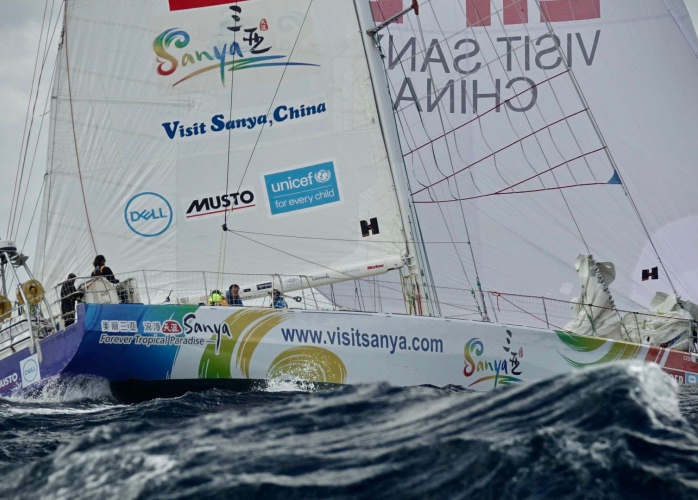 Clipper Round the World Race embarks on Southern Ocean leg