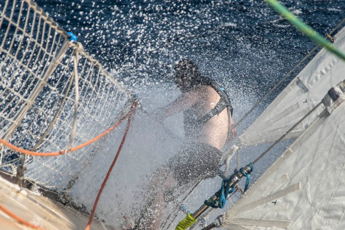 Clipper Race sees strong winds, currents, squalls and relentless short waves