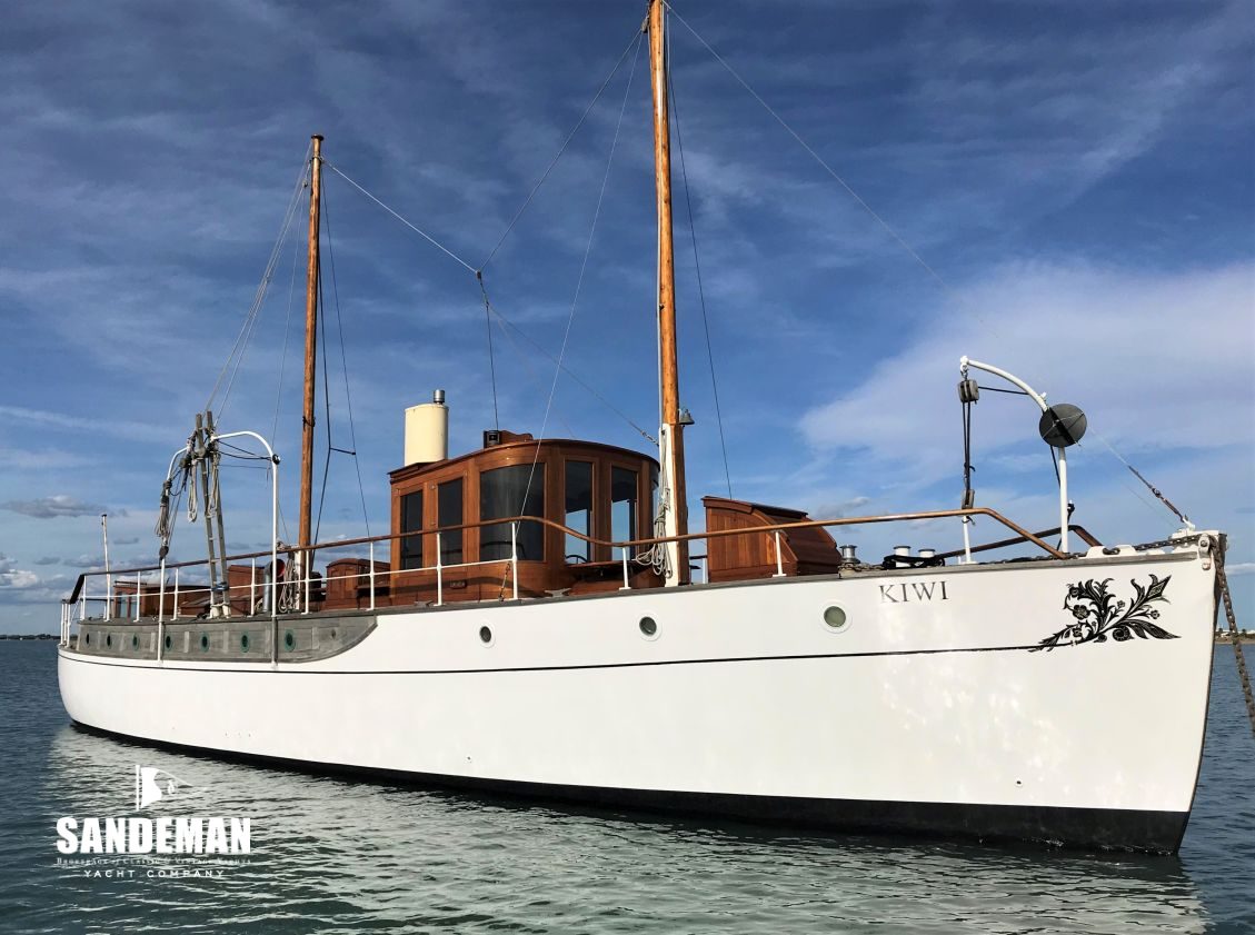 KIWI - White Brothers 60 ft Motor Yacht at Sandeman