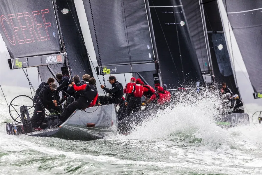 Conditions build for second day of 44Cup Cowes action