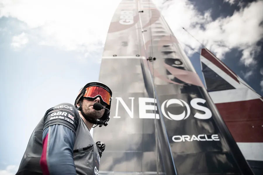 Racing on the Edge with Ben Ainslie, video