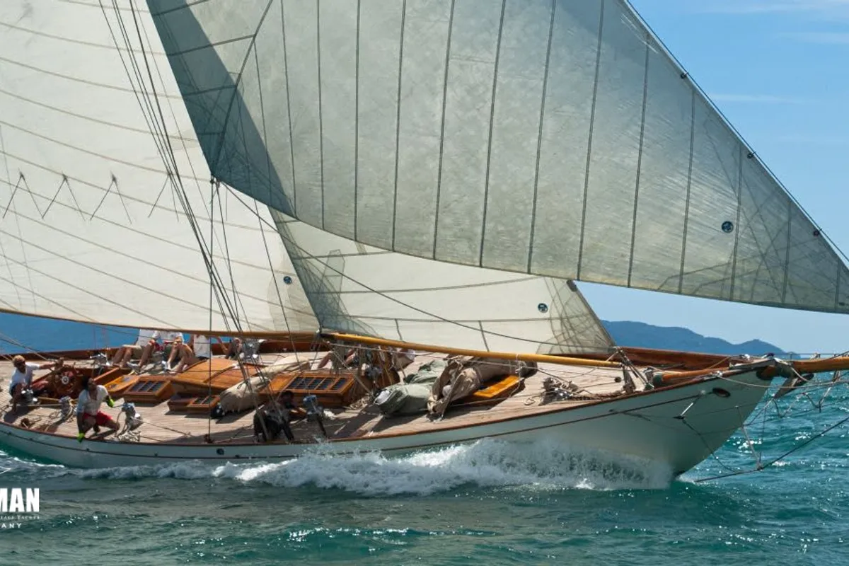 HALLOWE'EN: A New Listing At Sandeman Yacht Company