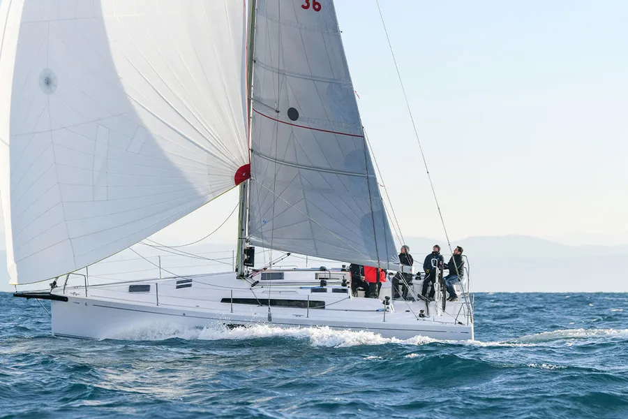  Beneteau exhibiting six new products during the autumn boat shows