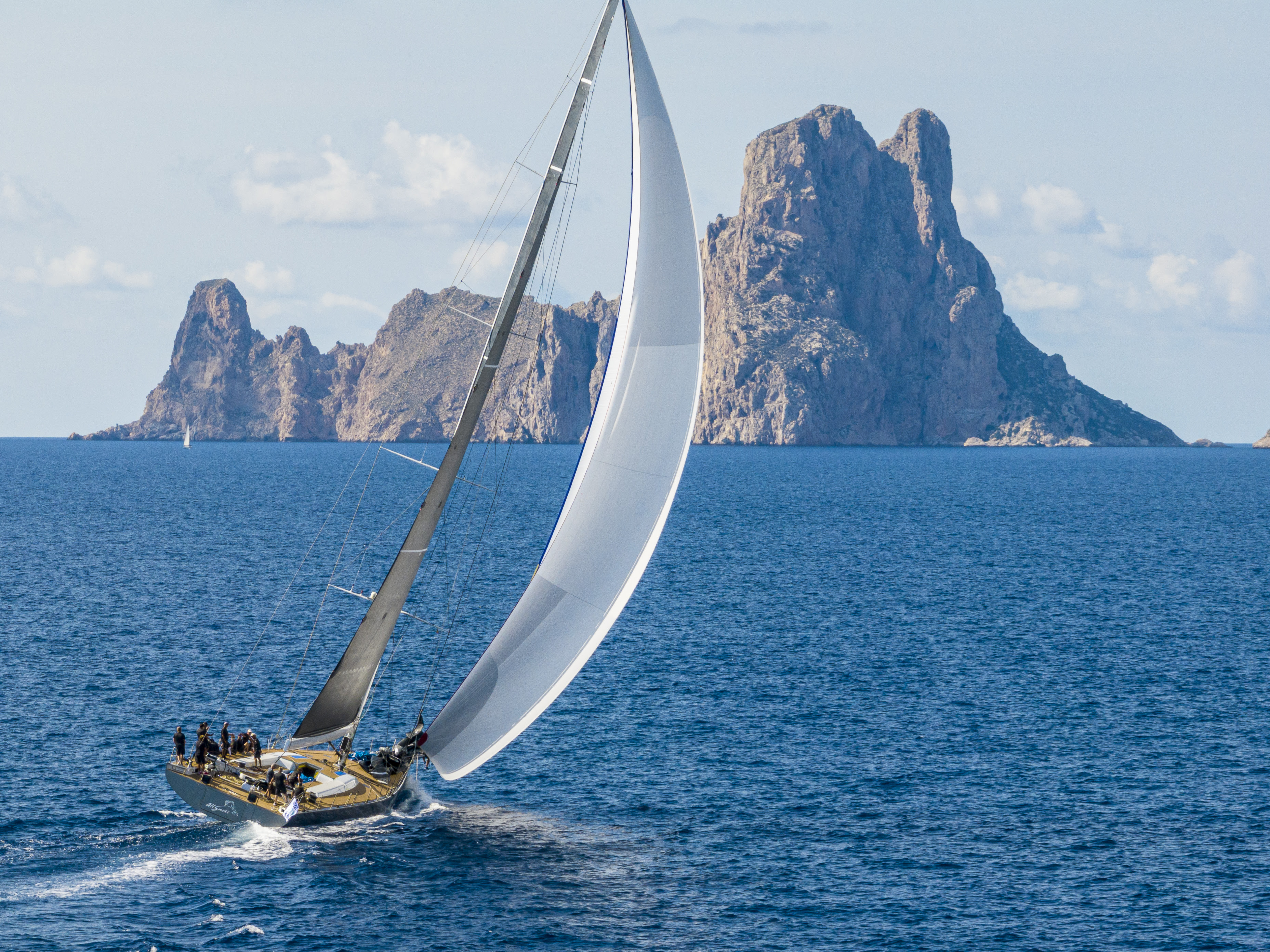 Ibiza JoySail steps up a gear as regatta reaches halfway point