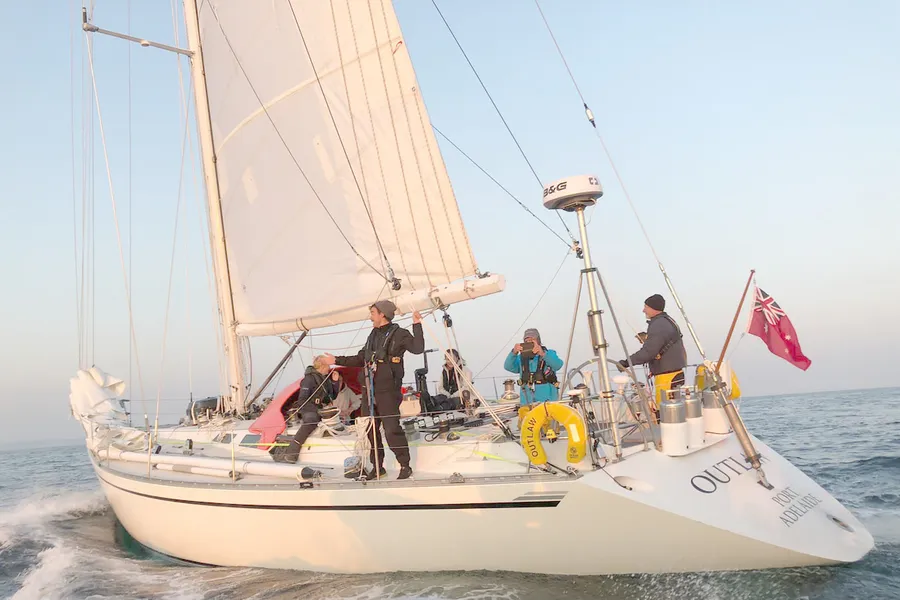 Ocean Globe Race: The Pressure Is On - 65 Days – 14 Iconic Yachts 