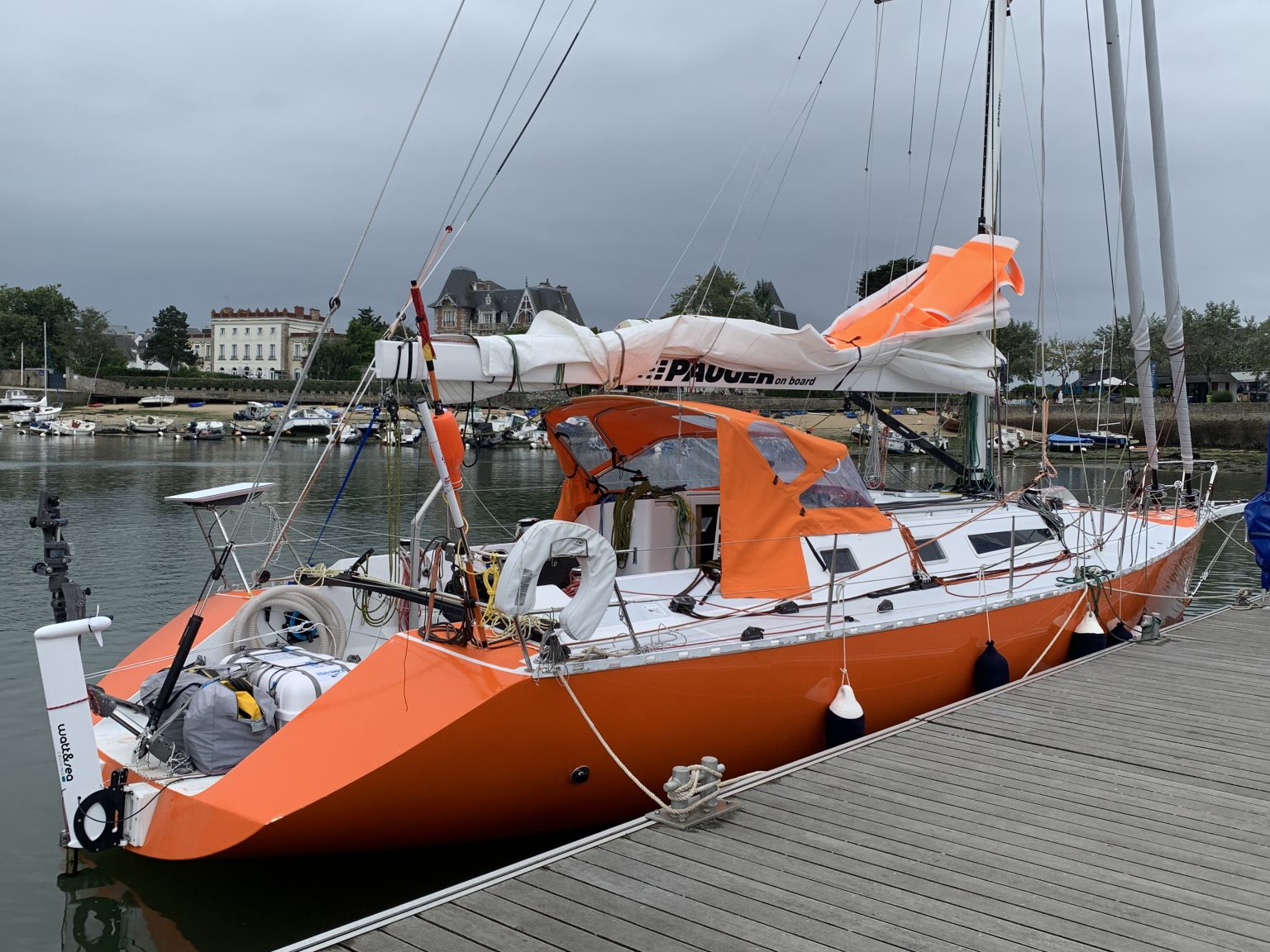 Philippe Delamare and the  Actual 46 Mowgli sign up for the Global Solo Challenge