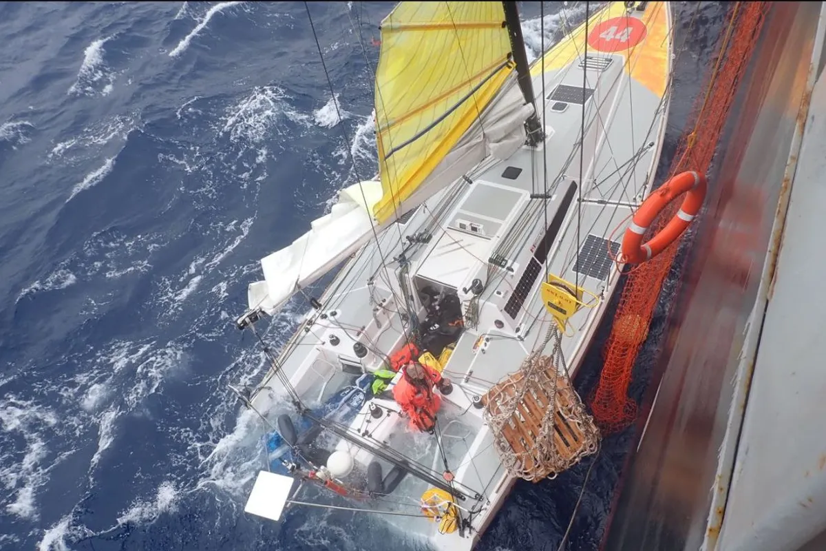 GSC: William MacBrien rescued after 46 hrs adrift semi-submerged in South Pacific